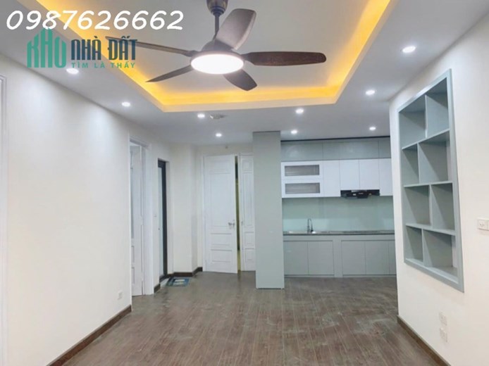 CHUNG CƯ TP GIAO LƯU 71M 2 NGỦ FULL ĐỒ GIÁ CHỈ 2 TỶ 650TR