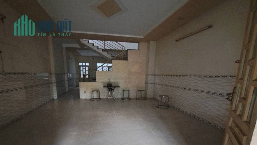 Bán nhà Trung Lân Xã bà điểm Huyện hóc môn, Ngan lớn 8m, Đường 3m, giá chỉ 4.5 tỷ