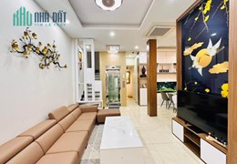 TRẦN KHÁT CHÂN-NHÀ ĐẸP  - THANG MÁY - GẦN PHỐ NHIỀU TIỆN ÍCH 
  65m x 5 tầng x mt 5m x giá hơn 8 tỷ