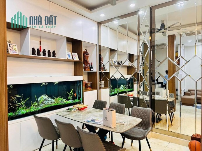 TRẦN KHÁT CHÂN-NHÀ ĐẸP  - THANG MÁY - GẦN PHỐ NHIỀU TIỆN ÍCH 
  65m x 5 tầng x mt 5m x giá hơn 8 tỷ