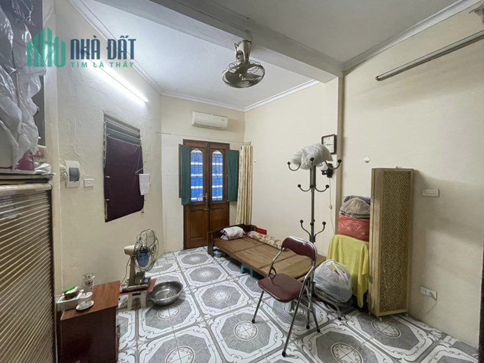 NGÕ NÔNG, LÔ GÓC, SÂN CHUNG – Nhà 4 tầng Quán Thánh 23m2 MT3.5 chỉ 3.6 tỷ