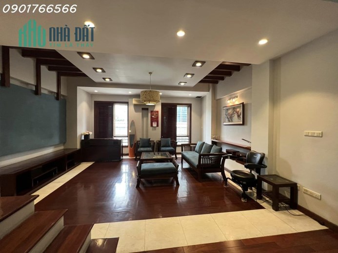 Phân Lô Siêu Vip Quận Đống Đa, Phố Giảng Võ 65m x 5T, Giá hơn 25 tỷ. Lh 0901766566.