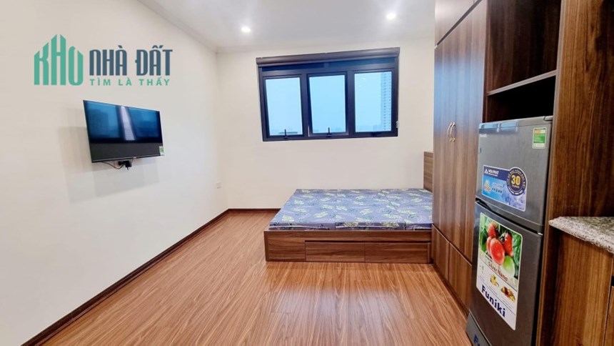 Chỉ 20,x tỷ có CCMN Phùng Chí Kiên 100m2, 8 Tầng Thang Máy, doanh thu 180tr/tháng