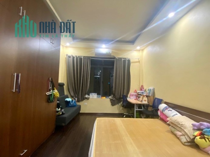 Bán nhà Ngô Gia Tự, Long Biên, 79m x 3 tầng, MT 4.5m, ngõ ô tô, 4 tỷ