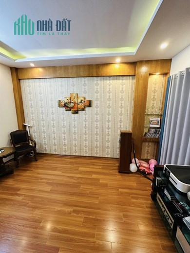 HIẾM ,LÔ GÓC 3 THOÁNG,NHÀ DÂN XÂY CỰC CHẮC CHẮN ,Ô TÔ QQUAY ĐẦU