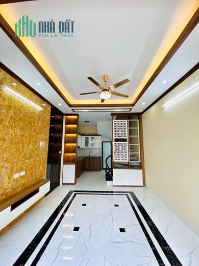 RẺ NHẤT CỰ KHỐI,ĐẸP NHÂT CỰ KHỐI 37 M2,NHÀ 5 TẦNG,CHẤT LƯỢNG