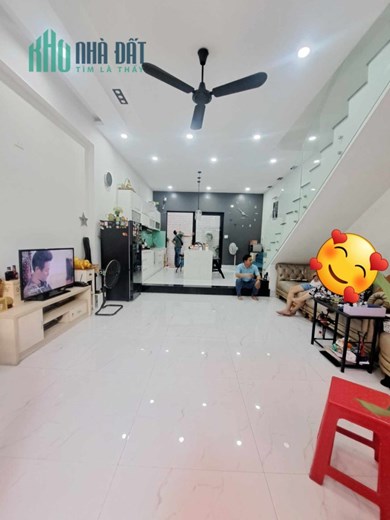 Bán nhà Bành Văn Trân P7 Tân Bình, 58m2 ngang5m, 3 Tầng , Giá 8.9 Tỷ