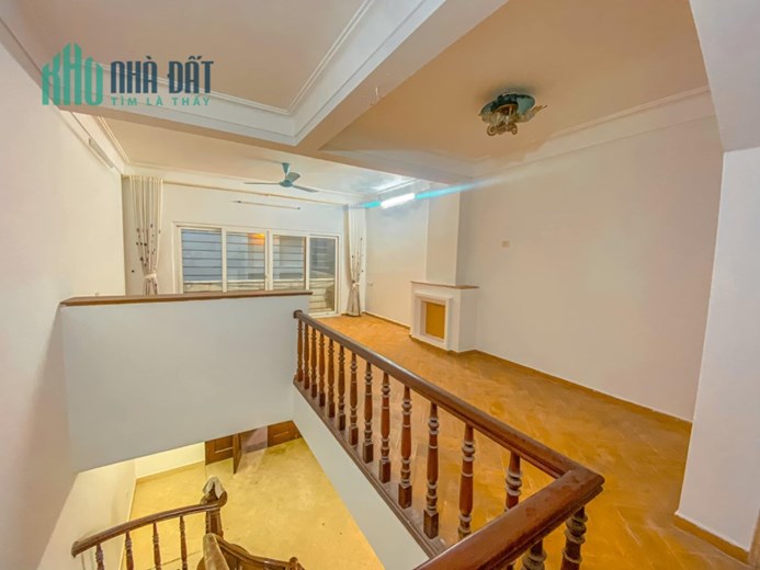SIÊU PHẨM NGÃ TƯ SỞ - PHÂN LÔ - Ô TÔ TRÁNH 50m2 x 5 Tầng, MT 5.1, Giá 10,5 Tỷ TL
