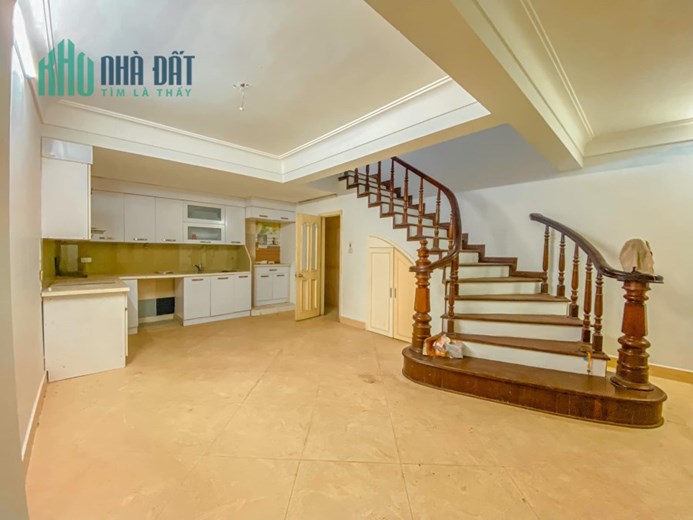 SIÊU PHẨM NGÃ TƯ SỞ - PHÂN LÔ - Ô TÔ TRÁNH 50m2 x 5 Tầng, MT 5.1, Giá 10,5 Tỷ TL