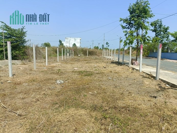 Cần Bán Lô Đất thổ mặt tiền đường tránh quốc lộ 50 , xã Tân Lân, Cần Đước , Long An