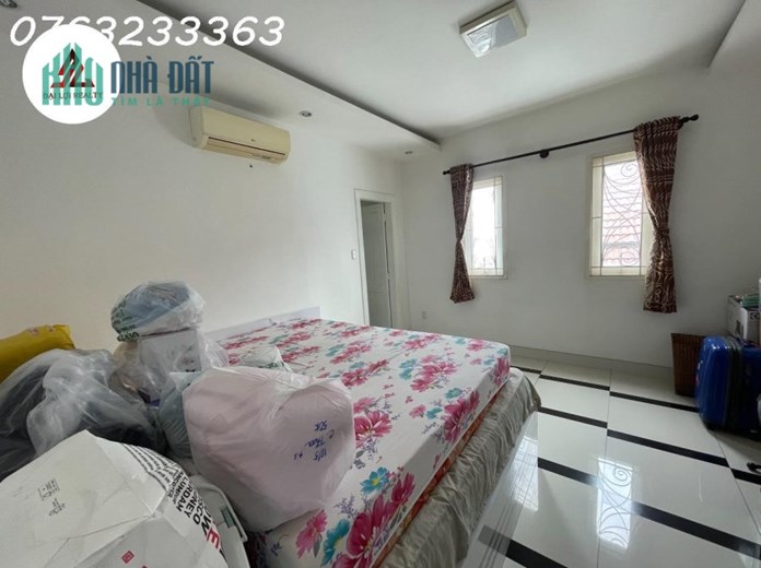 NHÀ VIP 2 MẶT TIỀN LÊ THI HỒNG GẤM