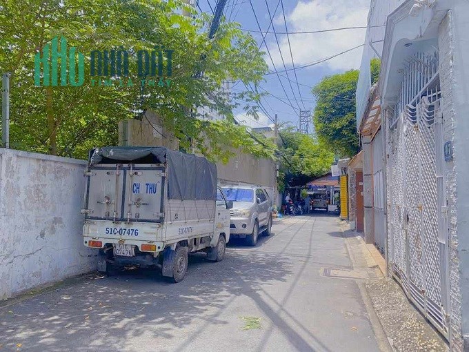 Bán nhà HXH Hậu Giang, P4, Tân Bình, 91m2, 5 tầng, có hầ̀m, tặng nội thất.