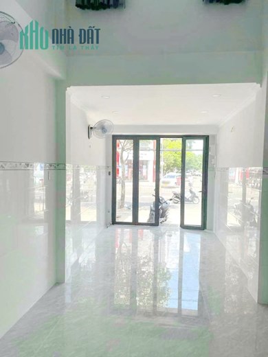 Nhà bán 3 Tầng Mặt tiền đường Phạm Hùng P4Q8 - Giá : 7 Tỷ 1