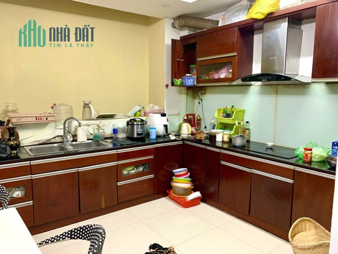 Nhà mới hẻm xe hơi 6 tầng Lê Hồng Phong P1Q10 giá 27tr