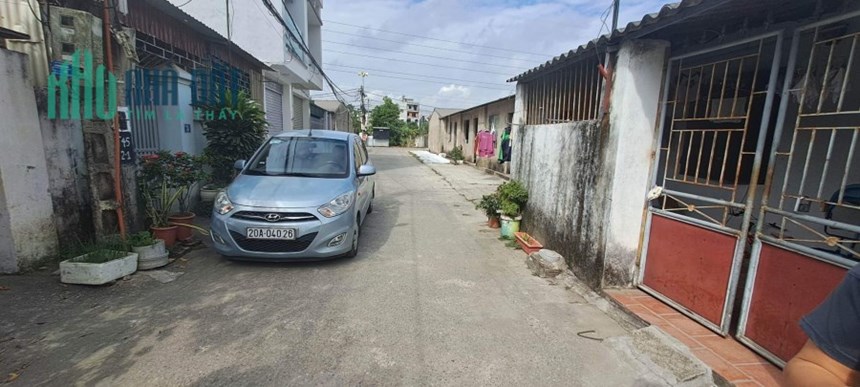 Bán Đất Thị Trấn Đông Anh tặng nhà cấp 4 đường oto tránh