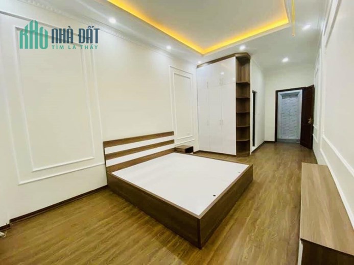 Bán nhà ngõ 72 Nguyễn Trãi 43m2, 6 tầng giá 6.7 tỷ