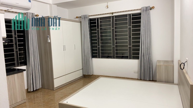 Bán nhà Láng Hạ 27m2 6 tầng, mt 4m, oto đỗ cửa, gần phố, ngõ thông tứ tung, 5 tỷ