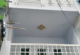 Cho thuê NNC nở hậu 4 tầng hẻm Hưng Phú P10.Q8. Giá 12 triệu
