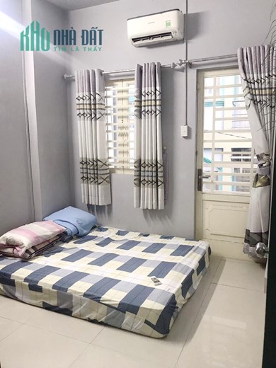 Cho thuê NNC nở hậu 4 tầng hẻm Hưng Phú P10.Q8. Giá 12 triệu