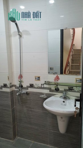 Bán nhà khu Văn Miếu 33m2 5 tầng, nở hậu, lô góc, 5m ra phố, 5.5 tỷ