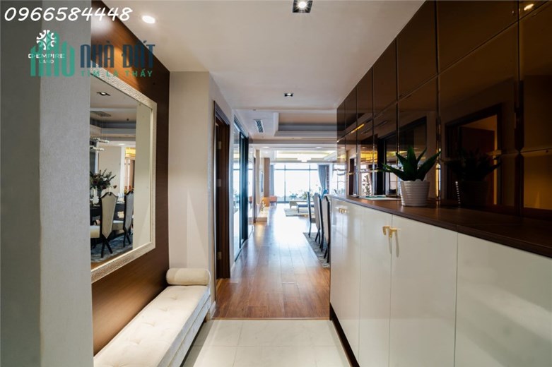 Tổng giá chưa đến 10 tỷ nhận ngay 200m2 giữa trung tâm Cầu Giấy view Hồ Tây, htls 18 tháng, ký CĐT
