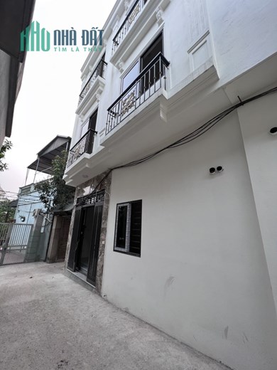 Bán nhà Phụng Châu Ô TÔ đỗ cạnh nhà 3 tầng 36,5m2 vuông vắn,  ngõ thoáng rộng 1,55 tỷ