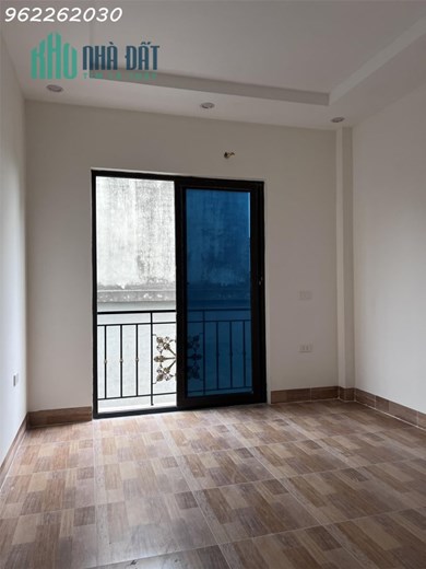 Bán nhà Phụng Châu Ô TÔ đỗ cạnh nhà 3 tầng 36,5m2 vuông vắn,  ngõ thoáng rộng 1,55 tỷ
