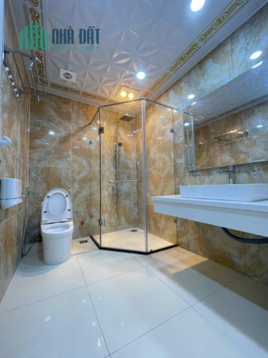 Chính chủ bán gấp nhà mặt phố Đại La 56m2 nhà 5 tầng giá siêu rẻ 14 tỷ