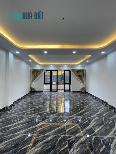 Chính chủ bán gấp nhà mặt phố Đại La 56m2 nhà 5 tầng giá siêu rẻ 14 tỷ