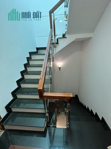 Nhỉnh 5TỶ HXH 4MX13M 4Tầng 4PN đường Phan Huy Ích P15 quận Tân Bình.