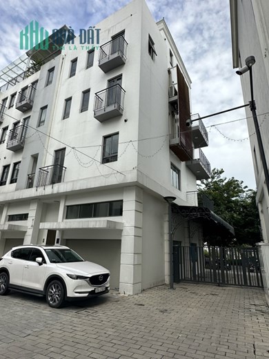 Bán lô góc Shophouse 99m2 kinh doanh đỉnh đẹp nhất KĐT The Manor Central Park