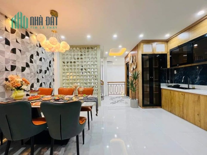 Bán Nhà Bùi Quang Là Gò Vấp 4 Tầng 4PN hẻm xe hơi giá 7 Tỷ