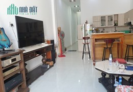 NỢ BANK CẦN BÁN GẤP CĂN NHÀ Ở QUẬN 10 - DT GẦN 40M2 GIÁ CHỈ 4TỶ9 CÒN TL