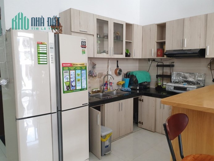 NỢ BANK CẦN BÁN GẤP CĂN NHÀ Ở QUẬN 10 - DT GẦN 40M2 GIÁ CHỈ 4TỶ9 CÒN TL