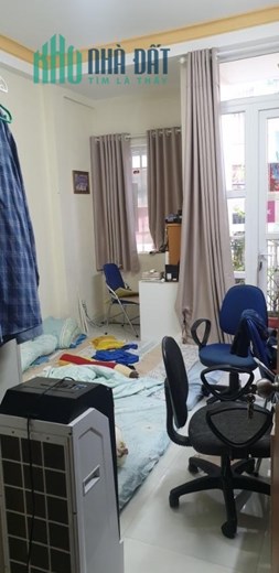 NỢ BANK CẦN BÁN GẤP CĂN NHÀ Ở QUẬN 10 - DT GẦN 40M2 GIÁ CHỈ 4TỶ9 CÒN TL