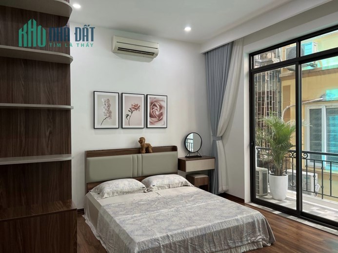CHỈ NHỈNH 2 TỶ CÓ CĂN NHÀ SỔ ĐẸP GẦN PHỐ MỚI KINH KONG 32M2 5 TẦNG HOÀNG MAI