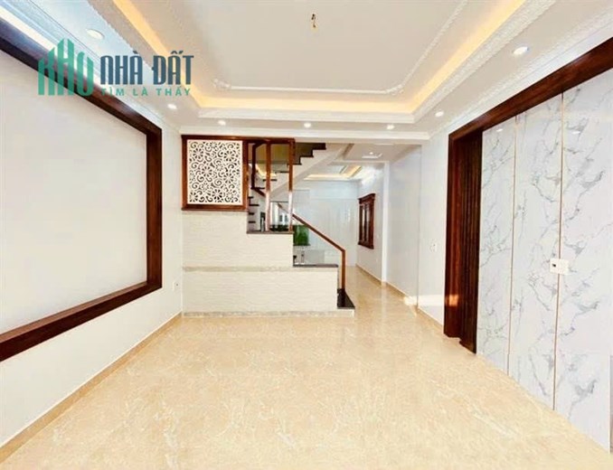 Bán nhà phố Trại Lẻ gần ngay AEON, diện tích 42m 4 tầng mới tinh GIÁ 2.7 tỉ
