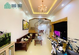 Bán nhà khu phân lô 193 Văn Cao - Thư Trung, 64m 4 tầng độc lập GIÁ 5.2 tỉ