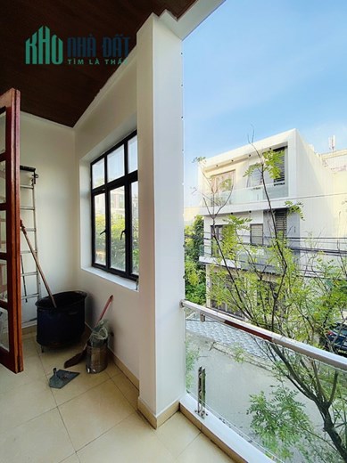 Bán nhà khu phân lô 193 Văn Cao - Thư Trung, 64m 4 tầng độc lập GIÁ 5.2 tỉ