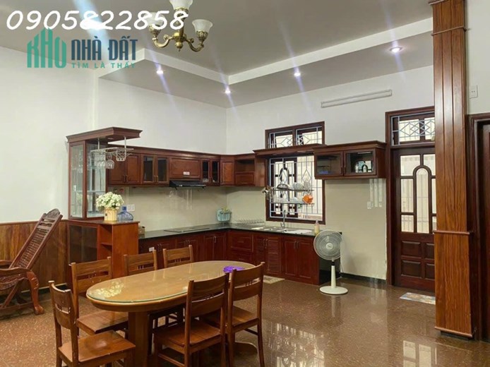 BÁN SIÊU BIỆT THỰ CẠNH GÓC 30/4, HẢI CHÂU, ĐÀ NẴNG VỚI GIÁ BẤT NGỜ