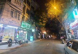NHÀ MẶT PHỐ THUỘC CẦU GIẤY. VỊ TRÍ ĐẸP, BỀ THẾ: