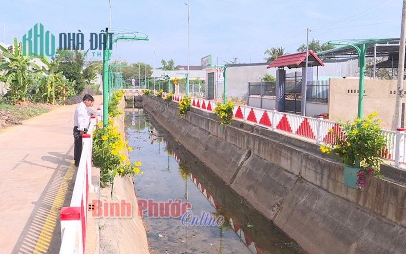 1000m2, trục chính Hồ Câu cá Anh Thư, khu phố 4, P. Tân Đồng, TP. Đồng Xoài, 1000m2, trục chính Hồ