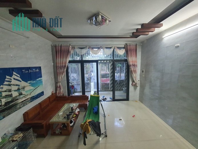 Bán nhà 3Tang đường Lê Cảnh Tuân Sơn trà giá rẻ 4.5x tỷ