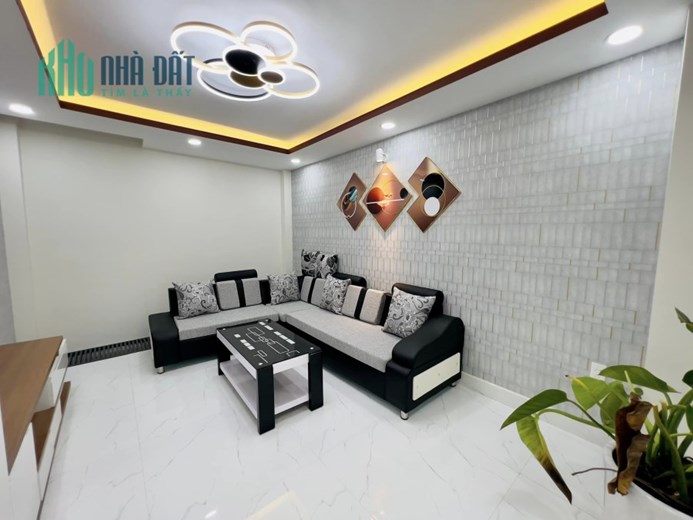 Bán Nhà HXH Lê Văn Sỹ Phường 1 Tân Bình Giá 18.9 Tỷ