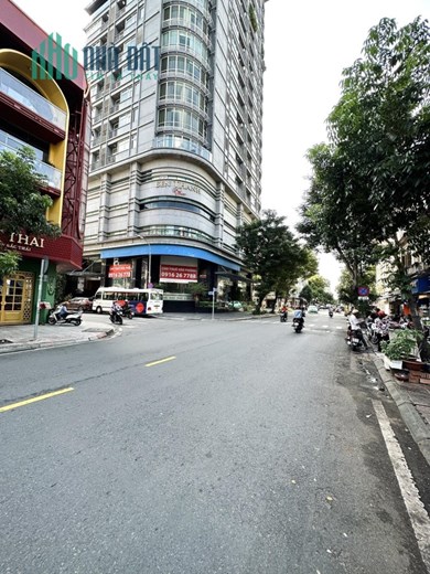 BÁN BUILDING MẶT TIỀN KÝ CON KHU BẾN THÀNH QUẬN 1 - 90m2 - ngang 4m - NỞ HẬU 7.5m- 8 TẦNG MỚI ĐẸP -