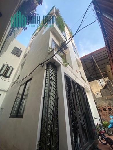 Bán nhà NGUYỄN VĂN LINH 40m, 4 tầng, giá 3,3 tỷ, LÔ GÓC, thoáng sáng.