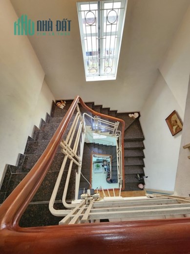 NHÀ 4 TẦNG NGỌC THỤY - Ô TÔ ĐỖ CỬA - 3 THOÁNG NHÀ ĐẸP - SÁT PHỐ