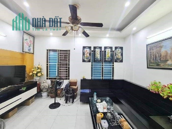 Bán nhà Minh Khai-Mai Động 50m2 - 4 tầng , sổ đỏ , giá rẻ chỉ 3 tỷ 999