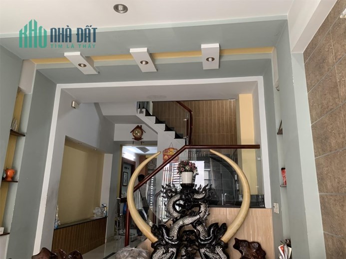 +CHÍNH CHỦ BÁN NHÀ HXH LẠC LONG QUÂN QUẬN 11-4TẦNG ĐÚC BTCT-NỞ HẬU-5PN–CHỈ 8.2TỶ
