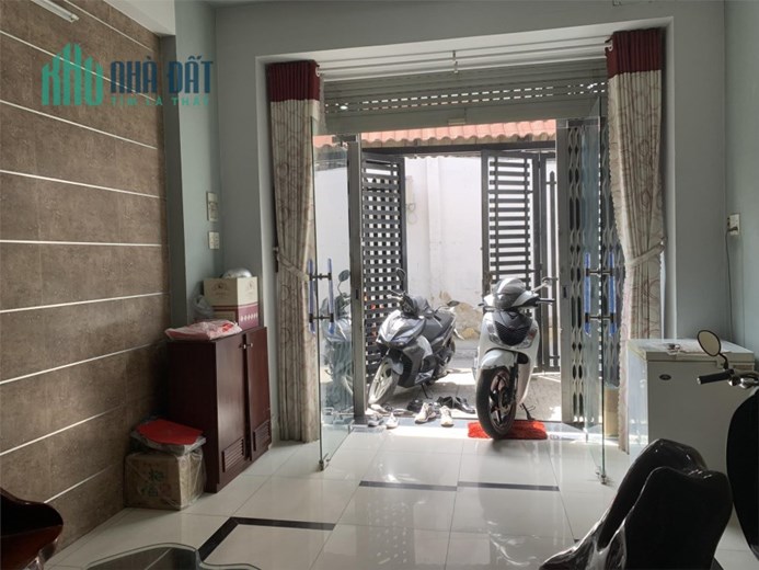 +CHÍNH CHỦ BÁN NHÀ HXH LẠC LONG QUÂN QUẬN 11-4TẦNG ĐÚC BTCT-NỞ HẬU-5PN–CHỈ 8.2TỶ
